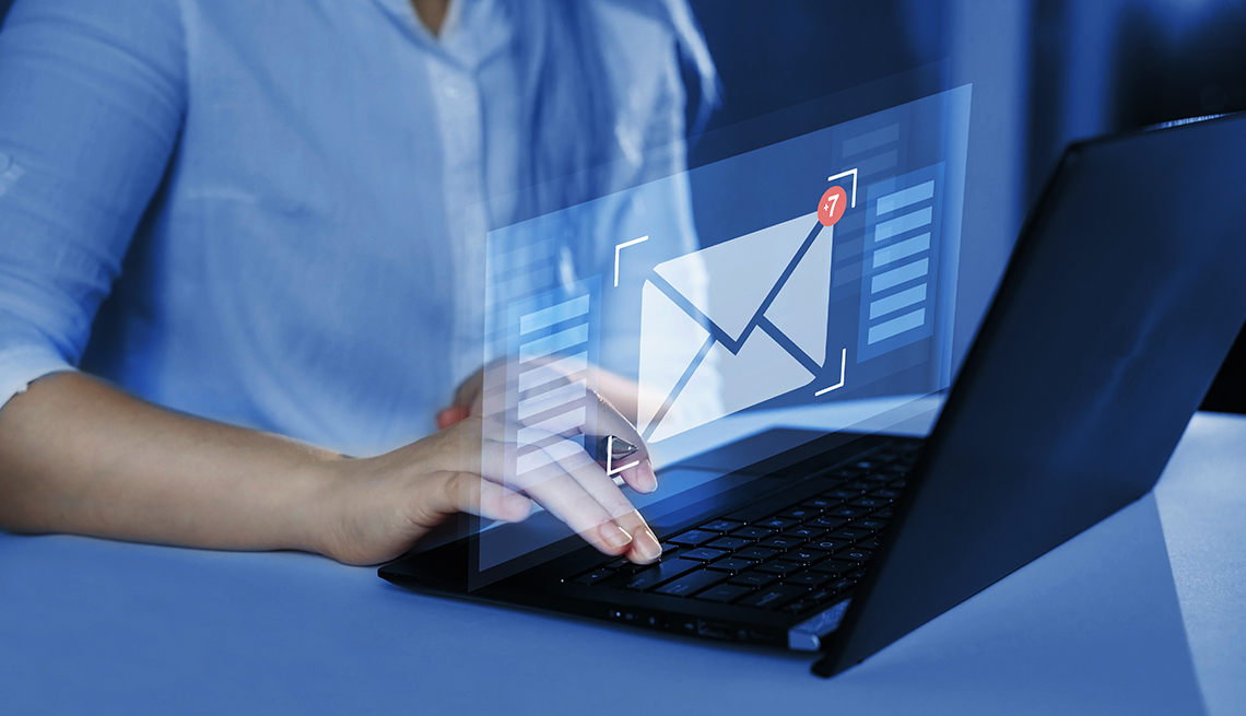 Alertas y reportes vía correo electrónico